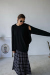 ( WHITE / BLACK ) IRREGULAR LONG SLEEVE TOP *LAST 2*