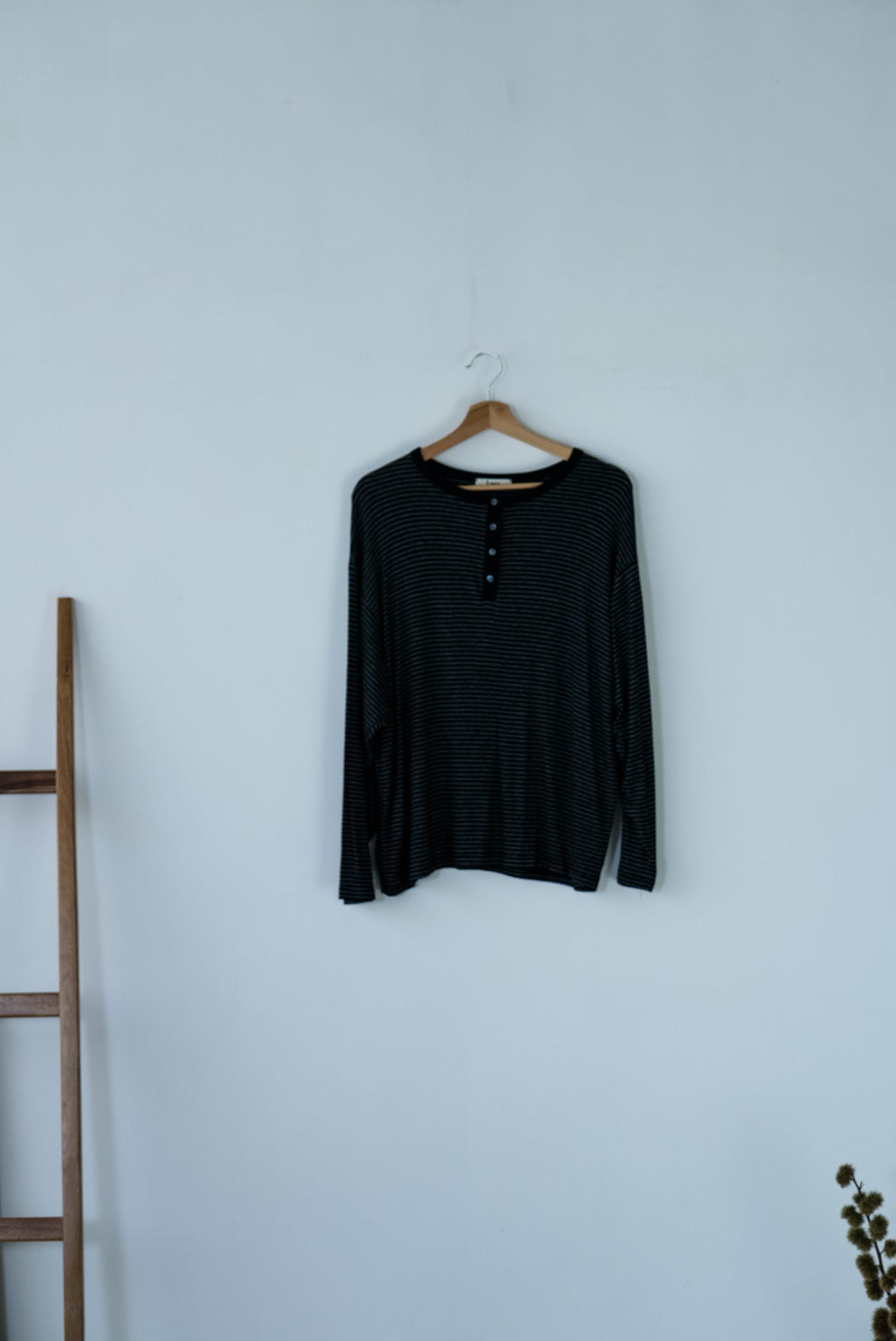 ( BLACK / WHITE / GREY ) EXTRA SOFT STRIPED HENLEY LONG SLEEVE