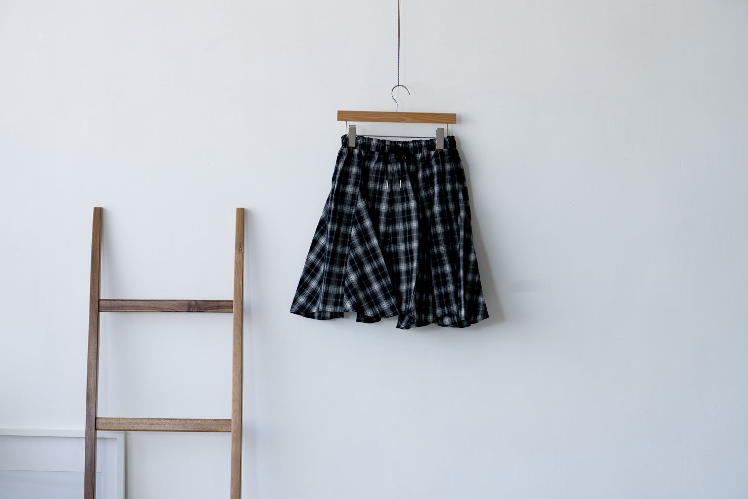 BLACK CHECKERED FLAIR SKIRT *LAST 3*