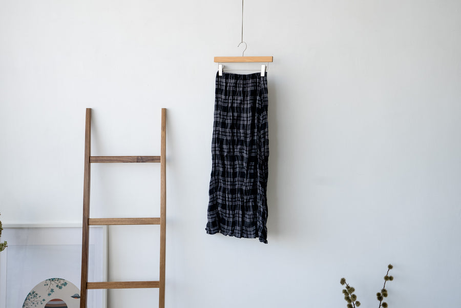 CHECKERED WRINKLED SKIRT *BEST BUY*