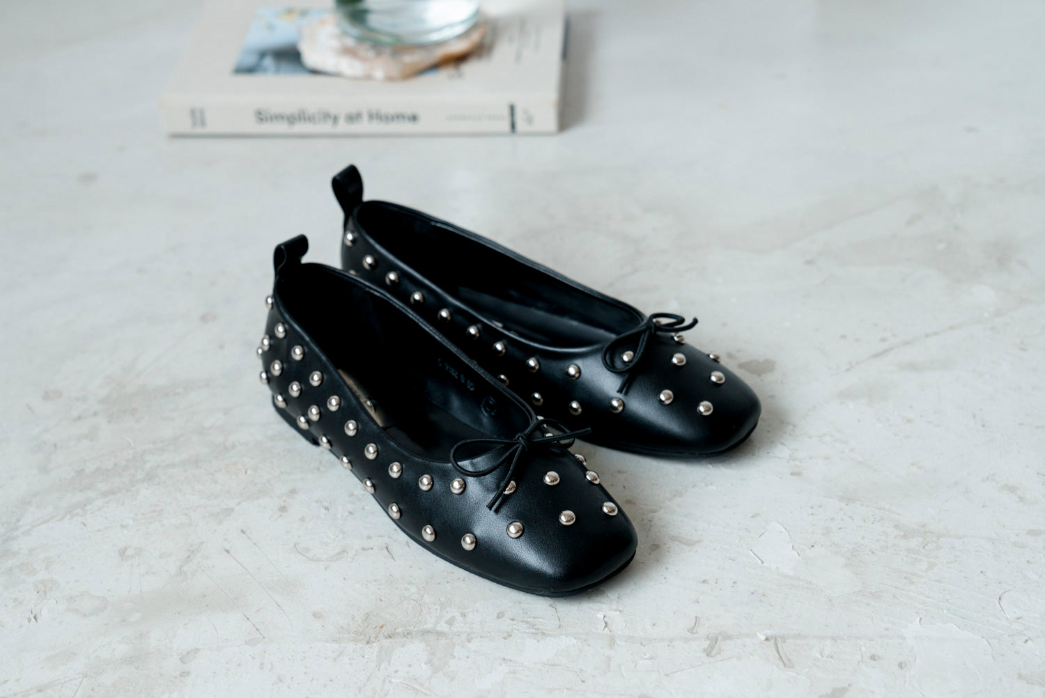 BLACK STUDDED FLAT ( PRE ORDER )