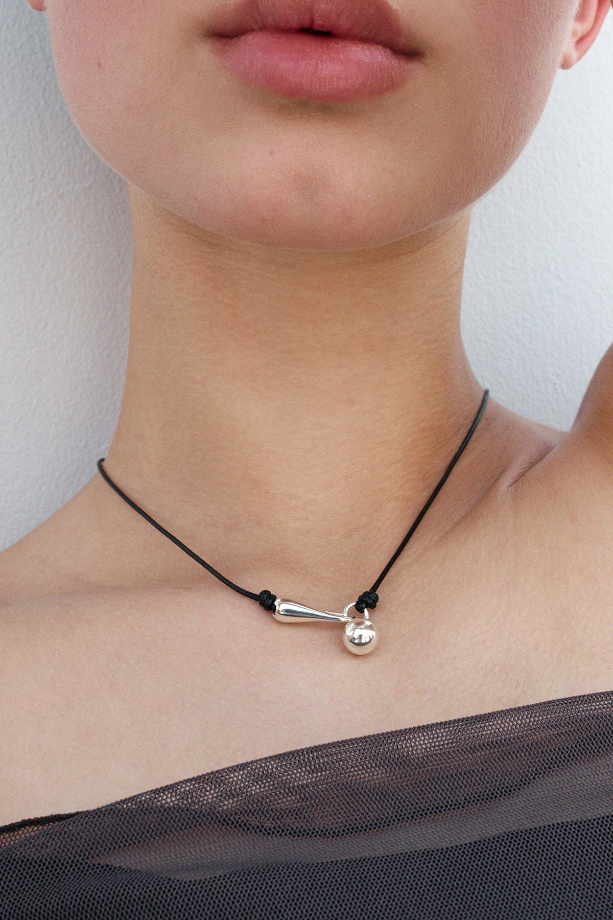 (MONDAY EDITION) SILVER DROP BALL STRING NECKLACE