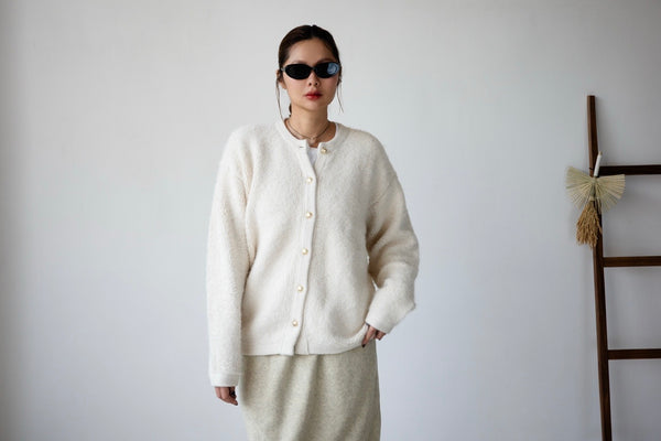 EXTRA SOFT FROSTED GOLD BUTTON CARDIGAN ⭐️BEST BUY⭐️