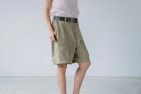 BEIGE  OVERSIZED CARGO SHORTS 🌟