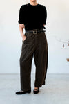 ( WHITE / KHAKI ) CORDUROY RELAXED PANTS 🌟BEST BUY🌟 *LAST ONE*