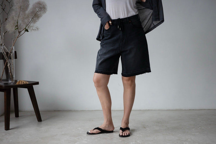 BLACK DAILY SOFT DENIM SHORTS ⭐️BEST BUY⭐️ *LAST 2*