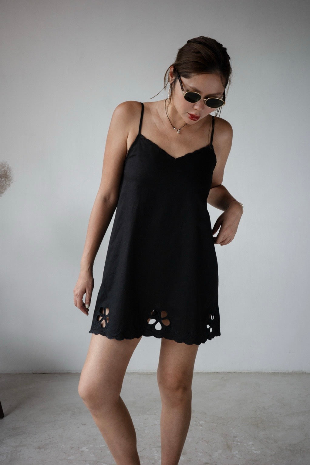 ( WHITE / BLACK ) CROCHET COTTON CAMI DRESS