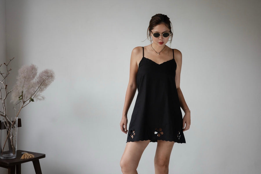 ( WHITE / BLACK ) CROCHET COTTON CAMI DRESS *LAST ONE*