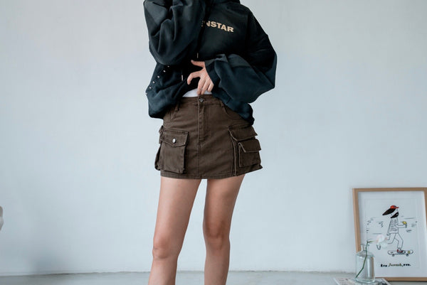 ( BROWN / BLACK ) DEMIN POCKET SKIRT SHORTS