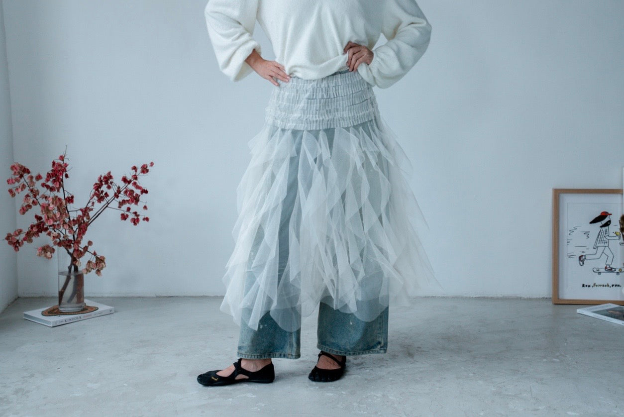 IVORY MESH SKIRT *LAST 2*