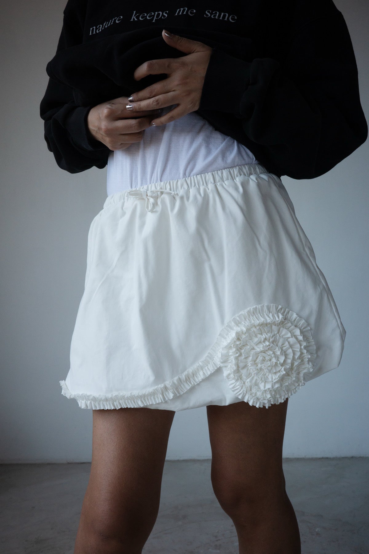 WHITE ROSE FLEECE SKIRT ⭐️BEST BUY⭐️