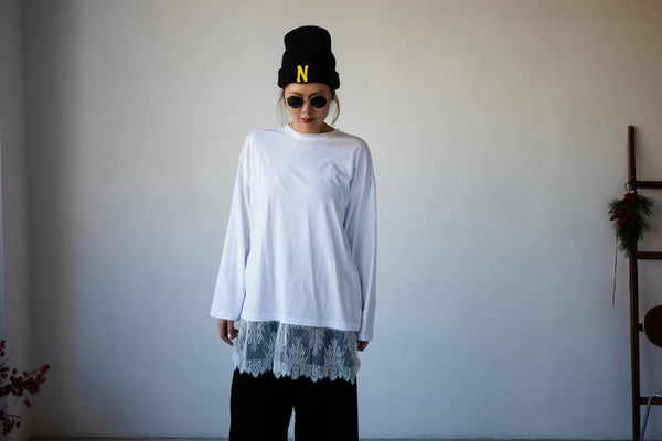 ( BLACK / WHITE ) LACE TRIMMED LONG SLEEVE *LAST 2*
