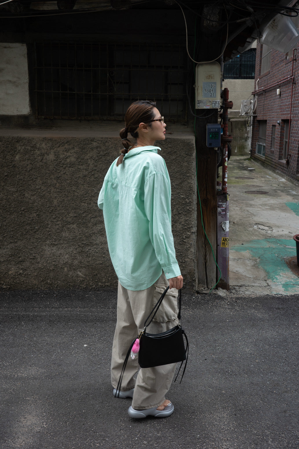 ( MINT / LIGHT PINK ) LOOSE FIT SOFT COTTON SHIRT