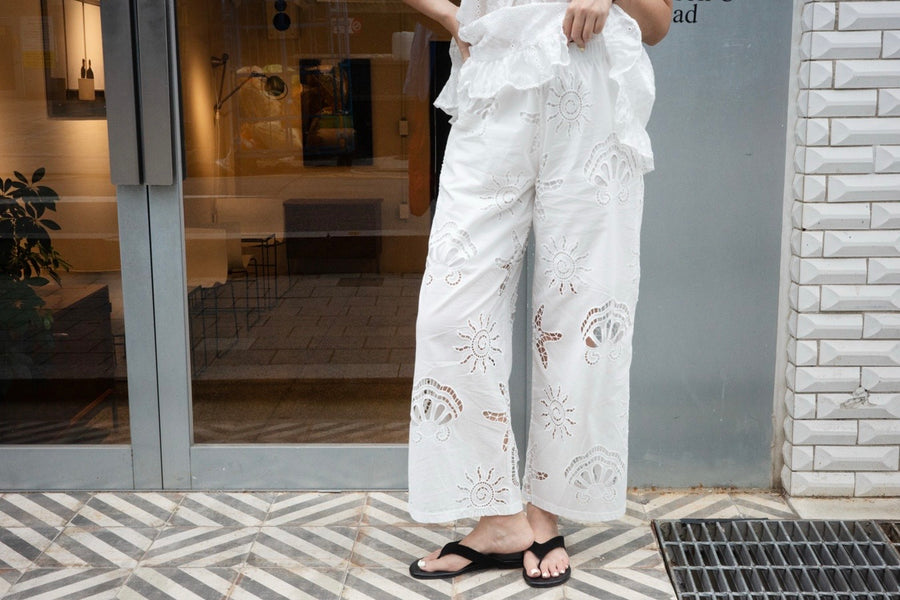 WHITE SHELL SUMMER PANTS