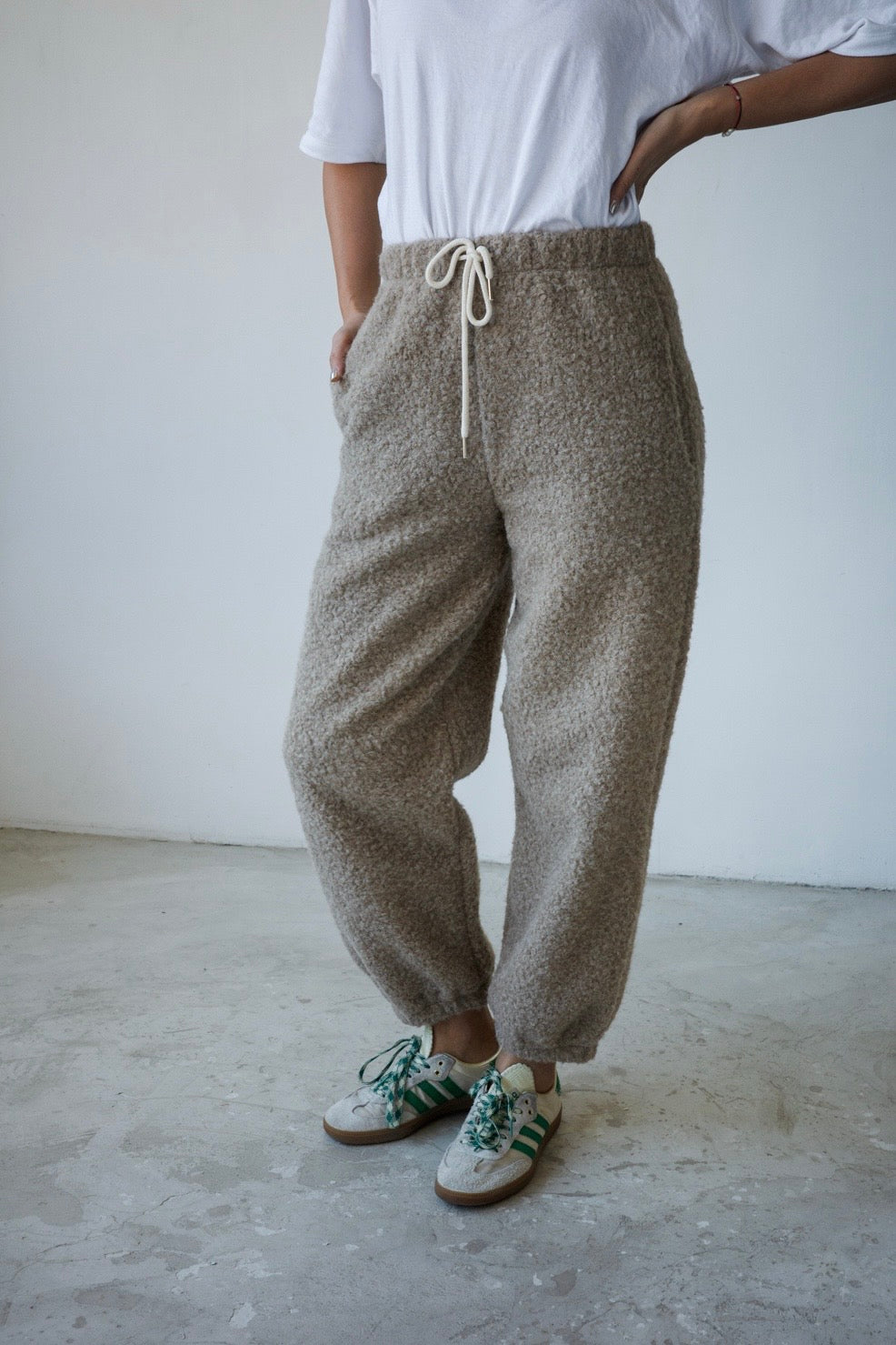 ( BEAR/ BLACK ) FLEECE COMFY PANTS *LAST 2*