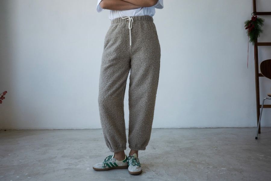 ( BEAR/ BLACK ) FLEECE COMFY PANTS *LAST 2*