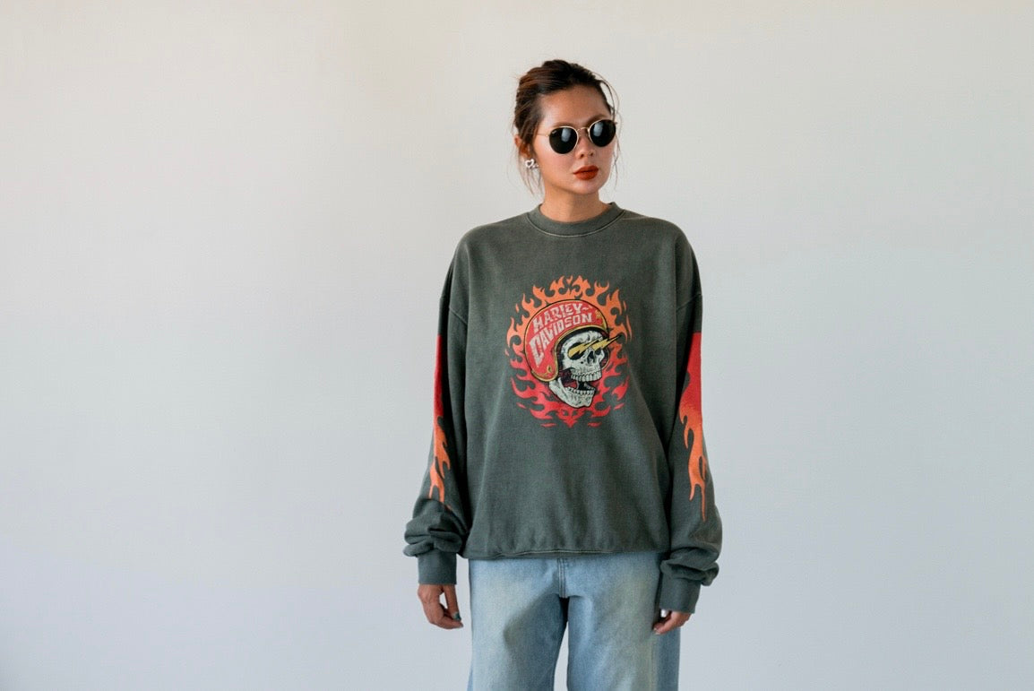 WASHED GREEN SKULL SWEATSHIRT *LAST ONE*