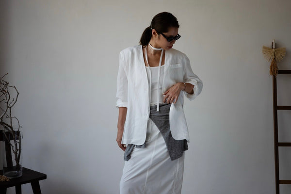 ( WHITE / CHARCOAL ) ULTRA LIGHTWEIGHT SUMMER LINEN BLEND BLAZER