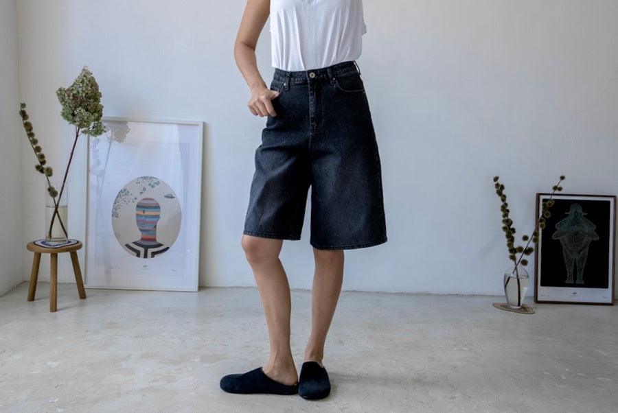 WASHED BLACK CORDUROY 5" SHORTS *LAST ONE*