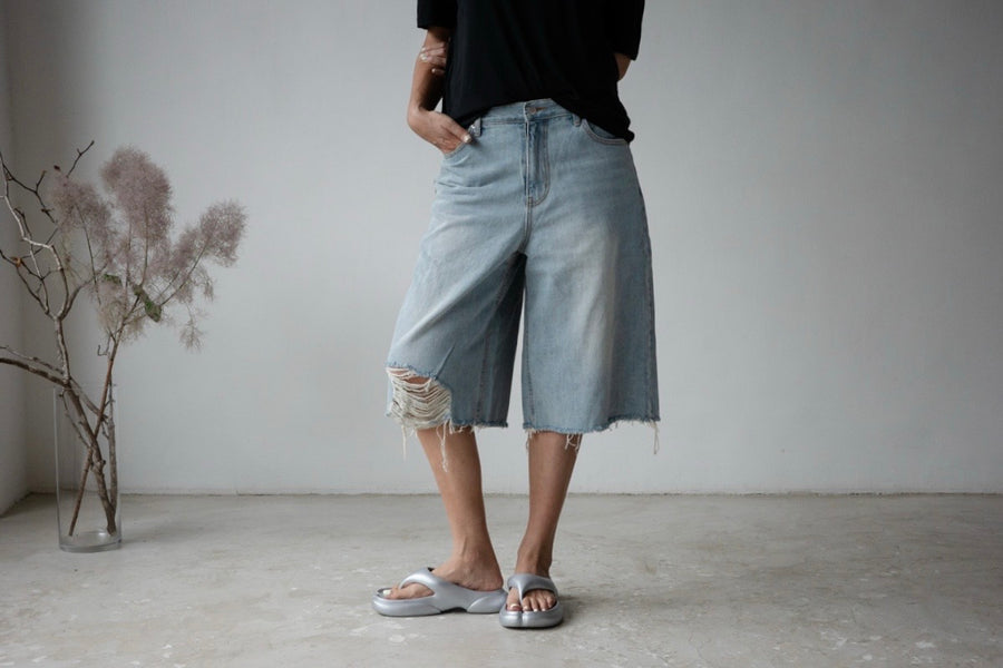 LIGHT BLUE RIPPED JORKS ⭐️BEST BUY⭐️ *LAST ONE*