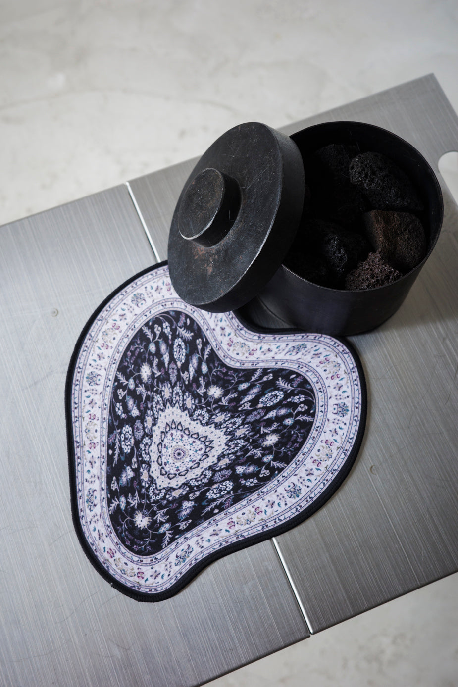 ( 3 COLOURS ) SAYTOUCHE LIQUIFIED PERSIAN MOUSE PAD