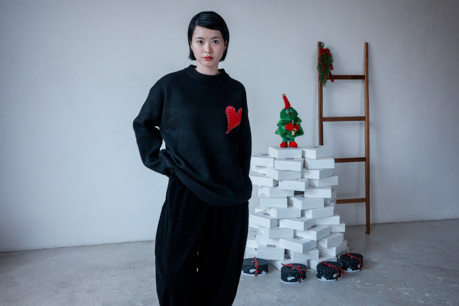 ( RED / BLACK ) HEART KNIT ⭐️BEST BUY⭐️