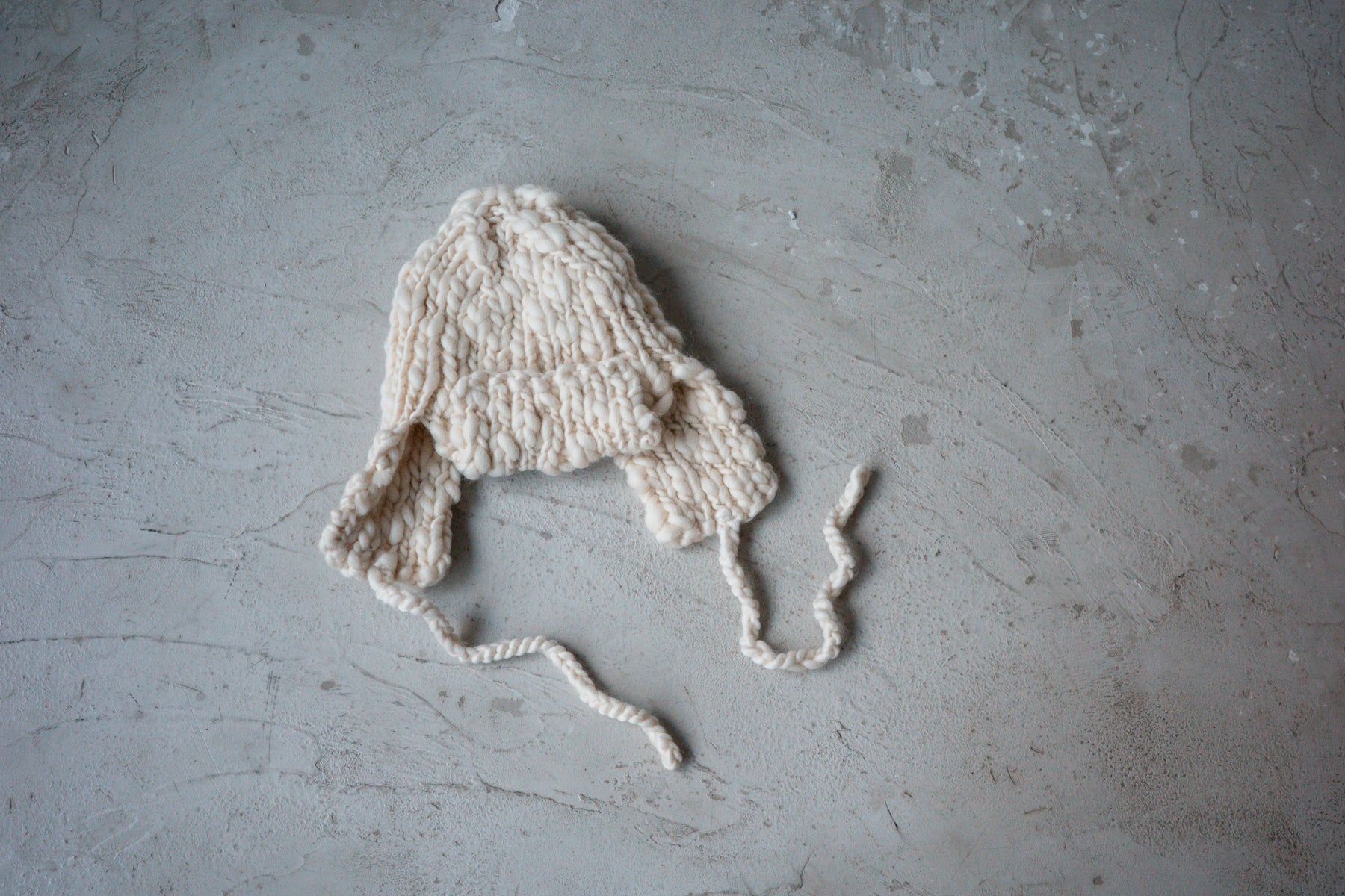HANDMADE IVORY WOOL BEANIE *LAST ONE*
