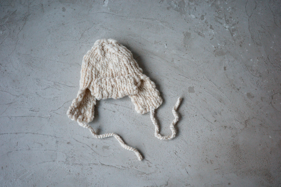 HANDMADE IVORY WOOL BEANIE *LAST ONE*