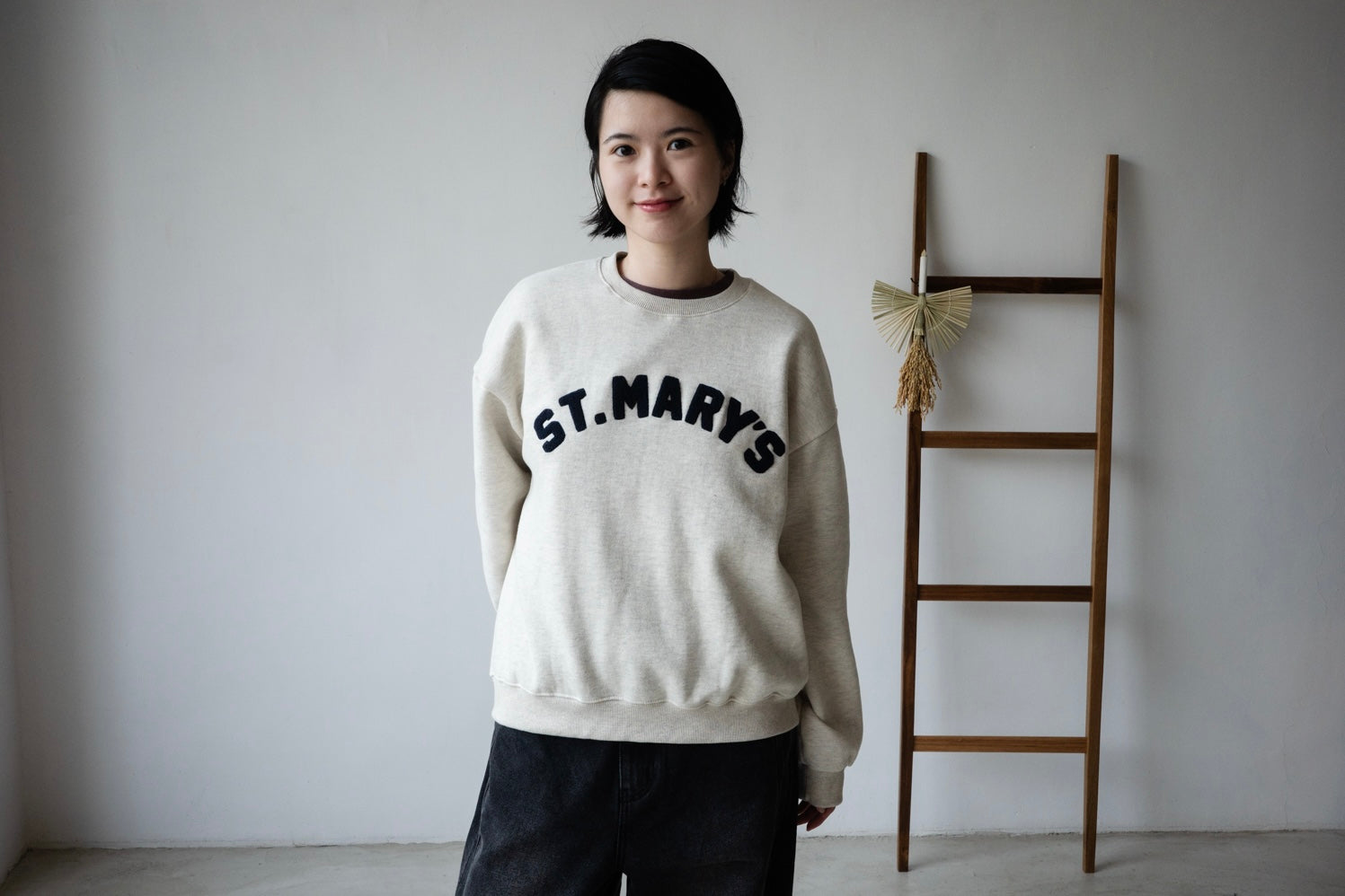 ( OAT / NAVY ) ST MARY'S COLLAGE SWEATSHIRT *LAST 3*